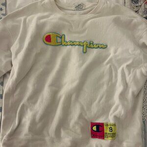 Large fitted champion crew neck crewneck